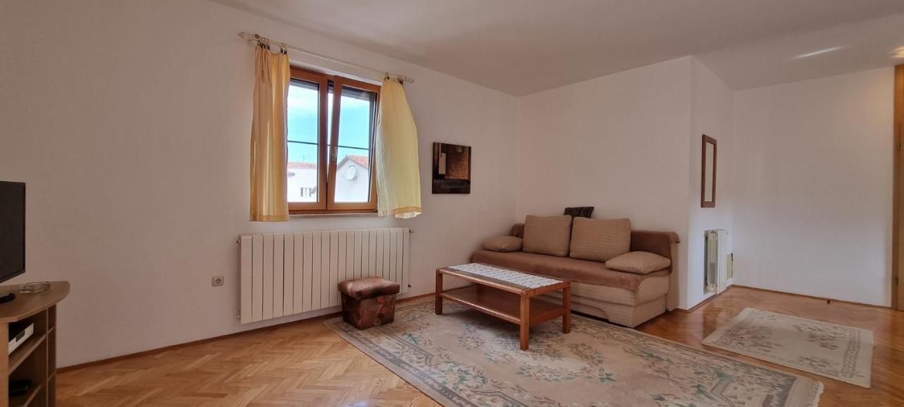 Ljuba Apartamento Medulin Exterior foto